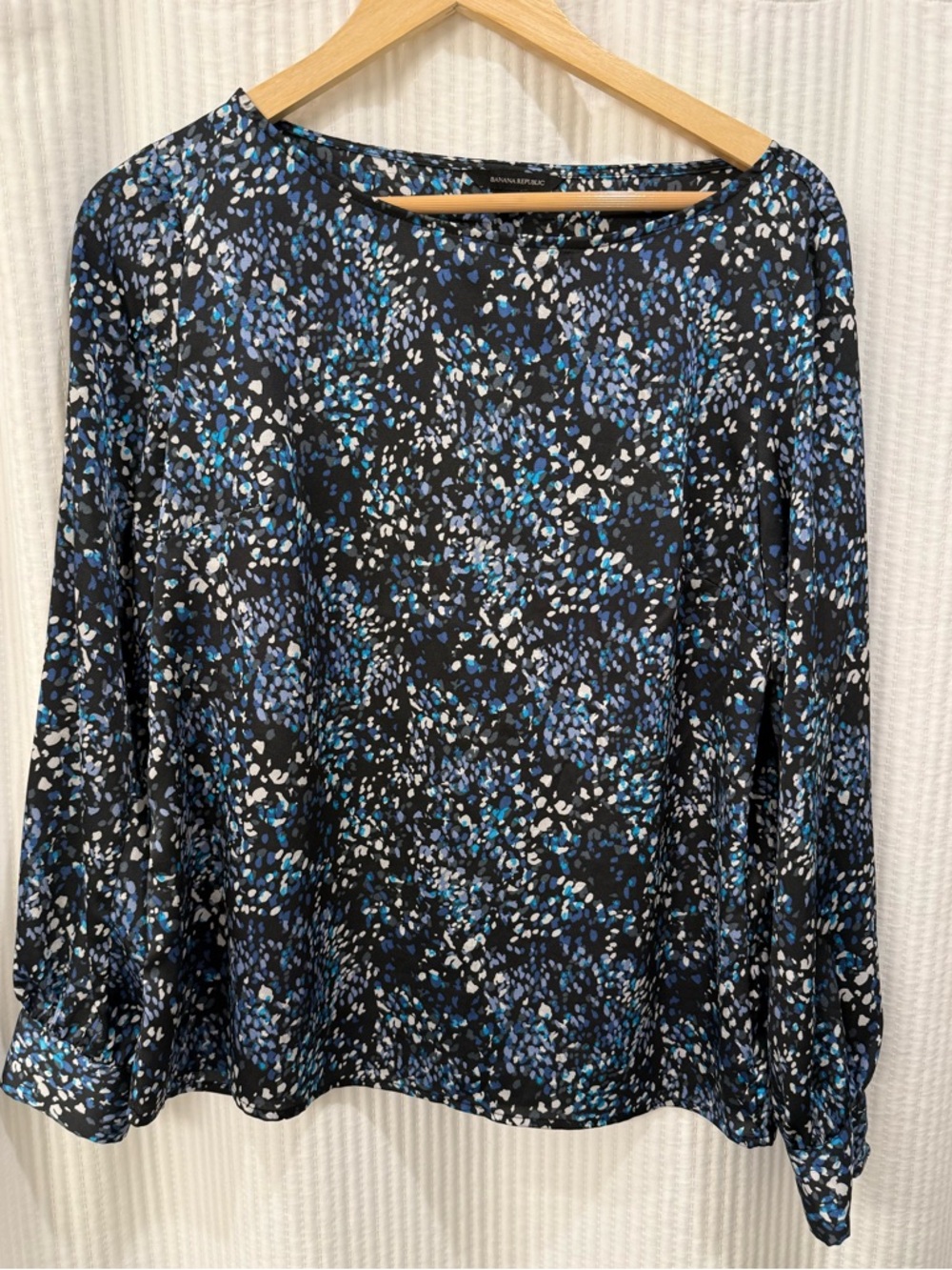 Banana Republic Women’s  Black Floral-Print Long-Sleeve Blouse - size Small